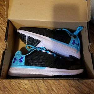 Tennis Shoes